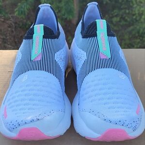 New Balance Women's Fresh Foam X 1080 Unlaced V1 Slip-On Running Shoe Size 11